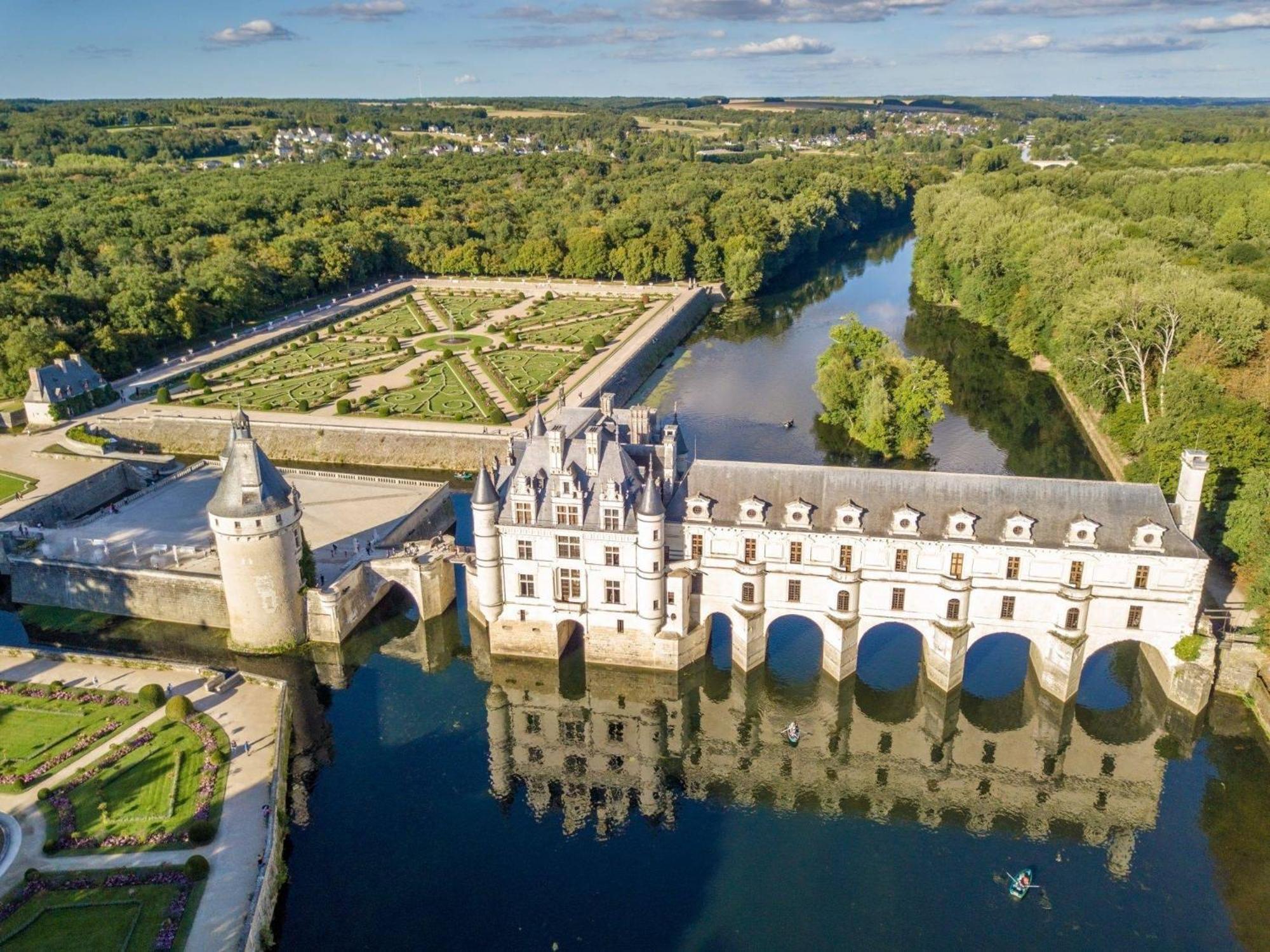 Blois City - Le Petit Saint Jean Extérieur photo
